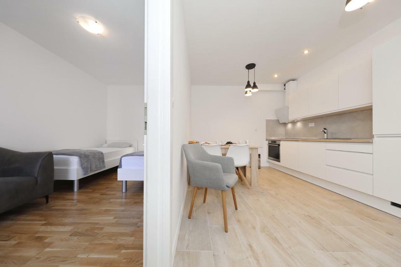 Apartmani Marta Zadar Exterior foto